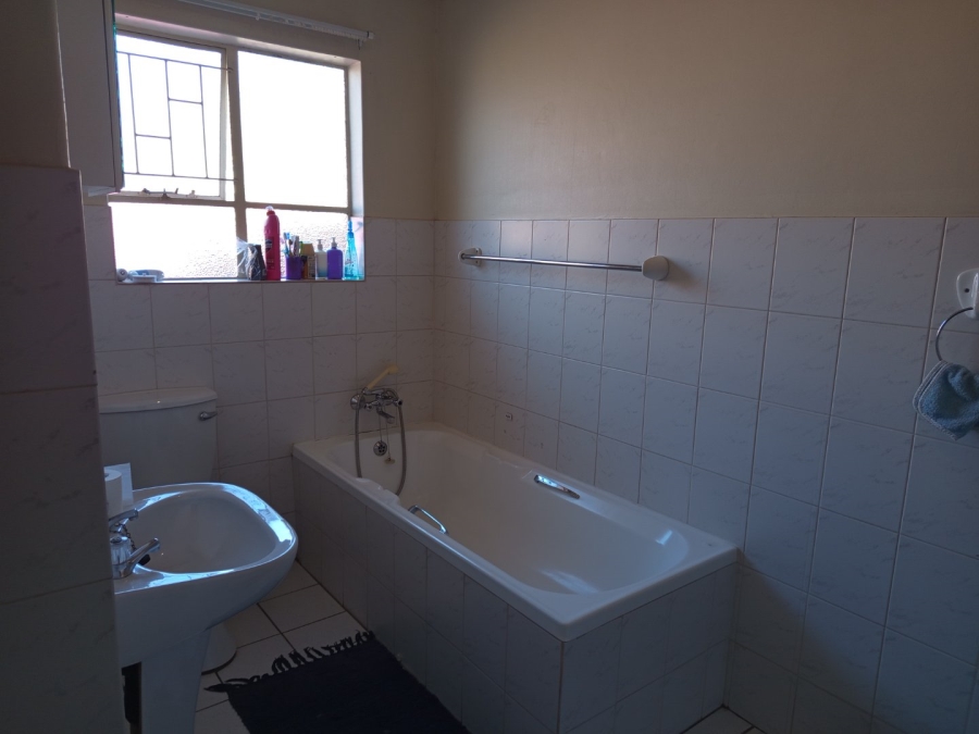 2 Bedroom Property for Sale in Hospitaalpark Free State